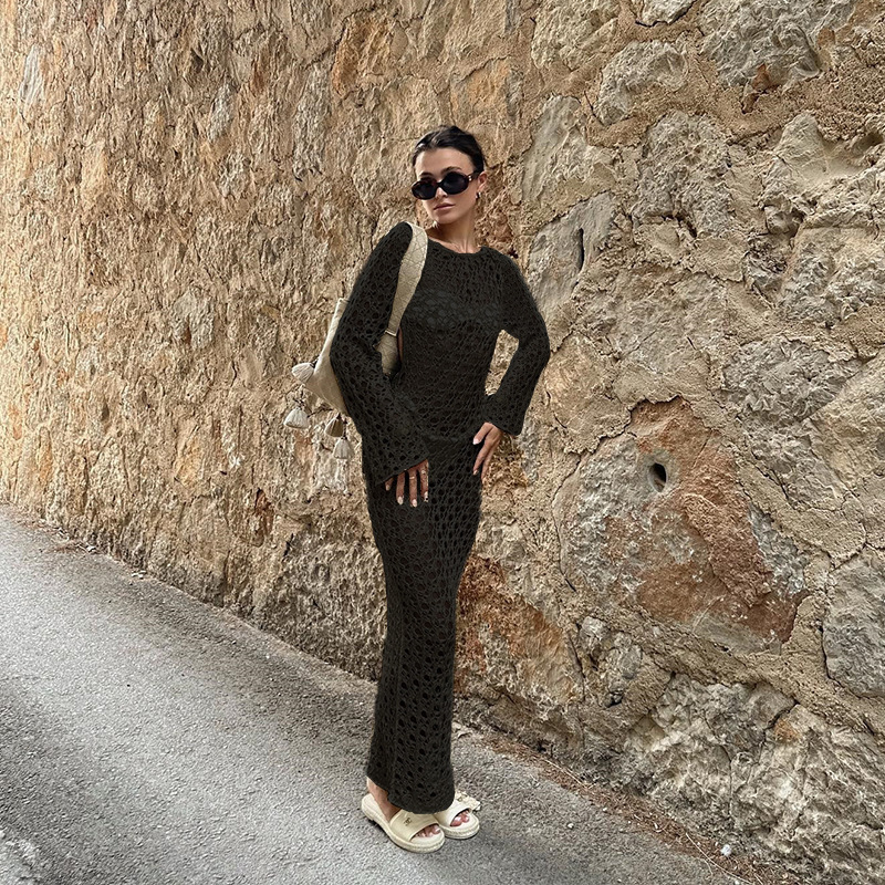 Rochie de plajă pentru acoperire bikini – tricotată, model decupat în spate, bretele, mâneci lungi, rochie lungă; material: amestec de bumbac, căptușeală 100% poliester; greutate 200 g; marcă Xanyee/Cicada