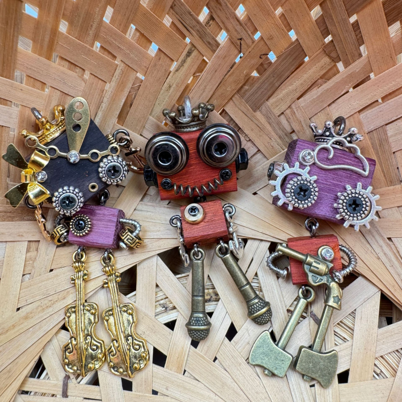 Kljucni lanac s pank robotom, legura, ručna izrada, uzorak konstelacije