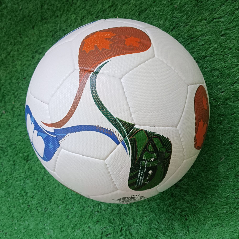 Ručna šivana futbalska lopta od PU, 410–440 g, gumena unutarnja komora, mogućnost ispisa logotipa