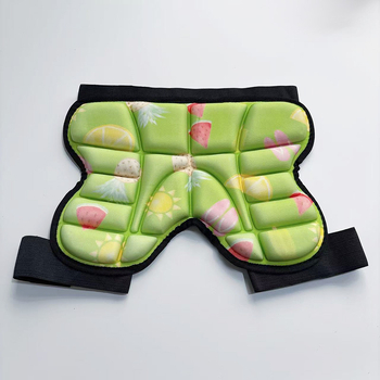 Детски тазобедрени предпазители за ски и ролкови кънки — дебели, износоустойчиви подложки от пяна