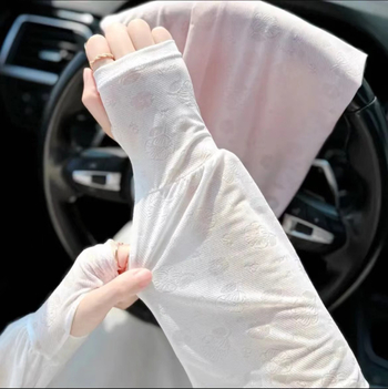 Ženski zaštitni rukav protiv sunca – prozračni ljetni Ice Silk, širok kroj, za vožnju biciklom i automobilom, materijal poliester, marka Yixi, stil Fresh and Sweet, proljeće 2024