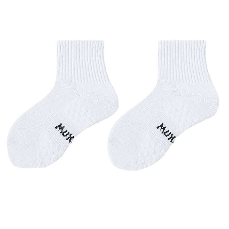 Gyerekeknek szóló sport zokni pamutból, vastag, kefés belső rész, középhosszú, egyszínű minta