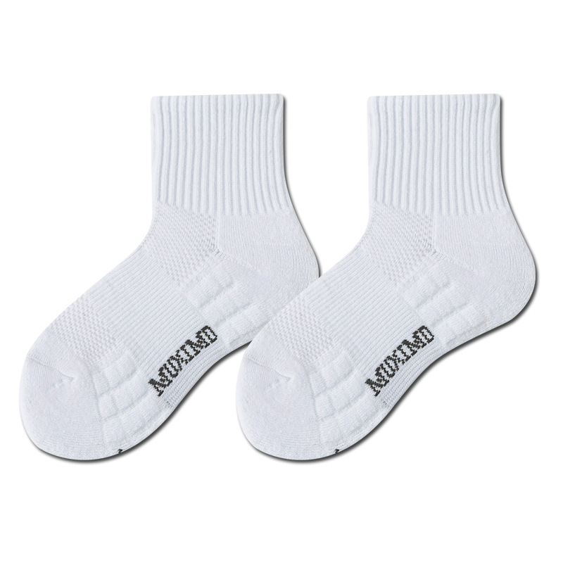 Gyerekeknek szóló sport zokni pamutból, vastag, kefés belső rész, középhosszú, egyszínű minta