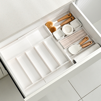 Casetă organizatoare pentru sertare, compartimentată, model 8831, plastic PET, capacitate 1 L, fără capac, imprimare logo disponibilă