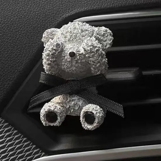 Difuzor de aromaterapie pentru mașină – recipient parfum din ghips, aromă iasmin, 5–10 mL, prindere pe canalul de aer, durată 31–60 de zile