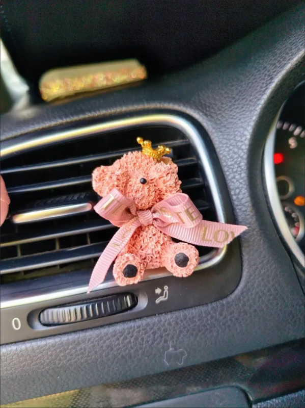 Difuzor de aromaterapie pentru mașină – recipient parfum din ghips, aromă iasmin, 5–10 mL, prindere pe canalul de aer, durată 31–60 de zile