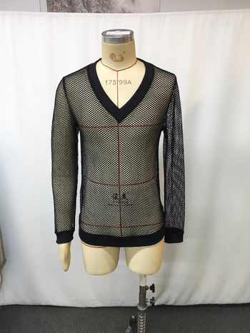 Tricou din plasă cu decolteu în V, mâneci lungi, croi mulat, pentru vară