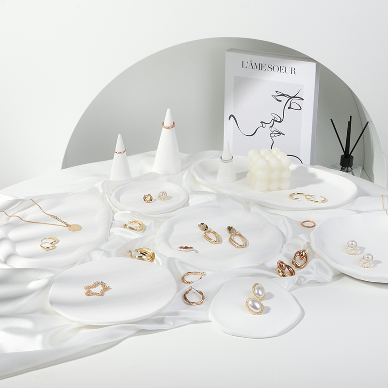 Farfurie decor pentru fotografie – farfurie în formă de nor, neregulată, pentru fotografierea produselor – Mirror Shadow 1108 ipsos, fond textil