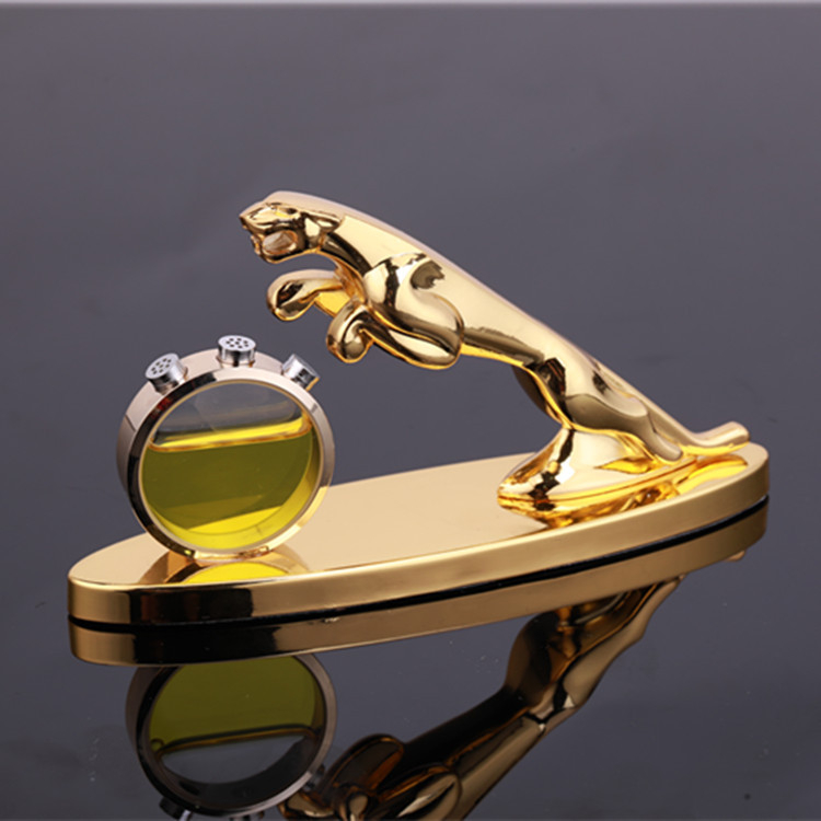 Автомобилна ароматна украса Chi Tiger, сплав, модерен стил, парфюм за автомобил, конна форма, кръгъл дизайн