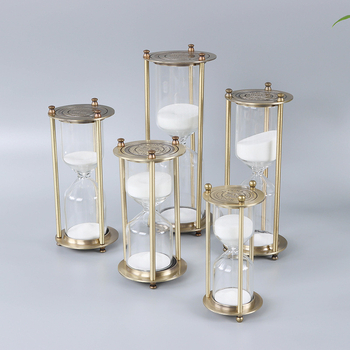 Metalna staklena pijesna sat s tri stupca – ručna izrada, retro dizajn, kućna dekoracija, borosilikatno staklo
