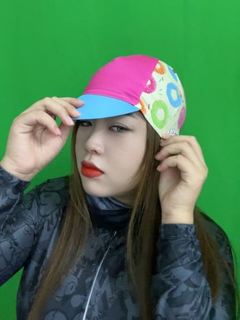 Спортна велосипедна шапка с принт на тема поничка, дишаща мрежеста материя, висока еластичност, полиестерна материя