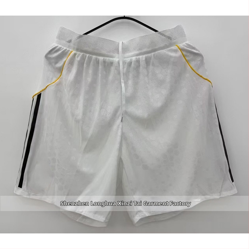 White Horse Hráčska edícia futbalové šortky 2025-26 (Spracovanie a prispôsobenie k dispozícii; Vhodné pre: futbal, basketbal a volejbal; Autorizovaná súkromná značka: Áno; Kategória produktu: fanúšikovské potreby)