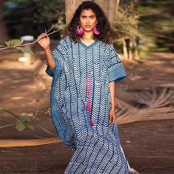 Rayon plažni cover-up s pamukovom podstavom, udoban kroj, vezanje u struku, pogodna za plivanje i šetnju plažom