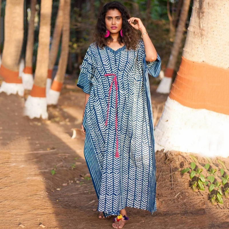 Rayon plažni cover-up s pamukovom podstavom, udoban kroj, vezanje u struku, pogodna za plivanje i šetnju plažom