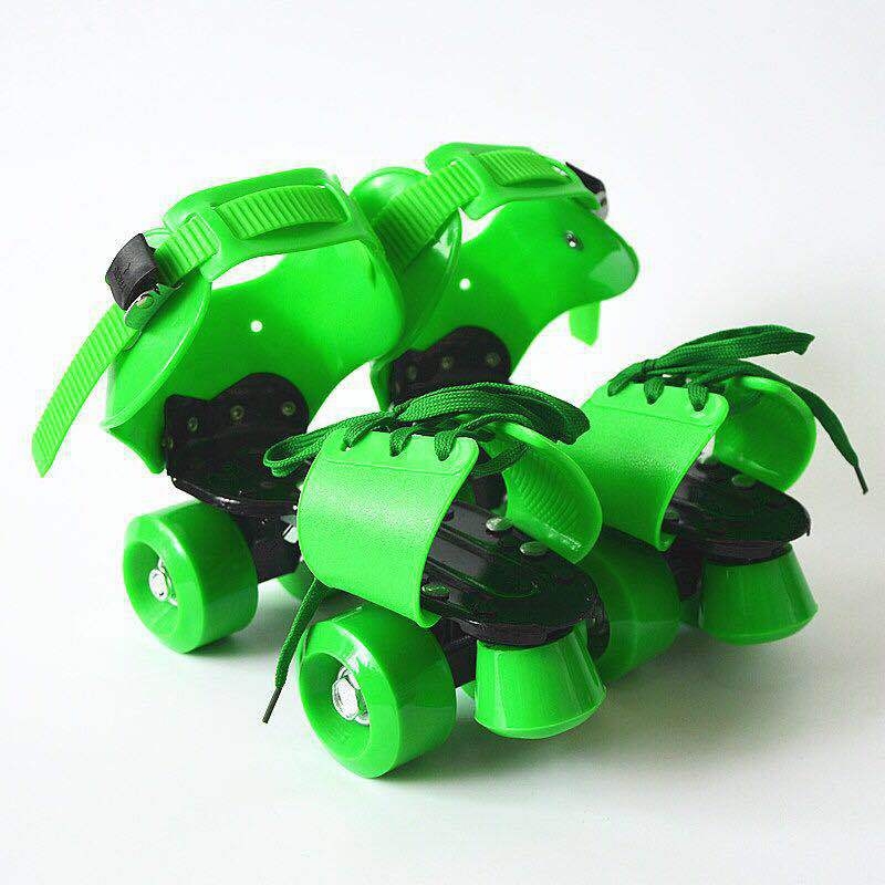 Gyerekeknek való, dupla soros négykerekű görkorcsolya, PU felsőrész, vas talp, PVC kerekek