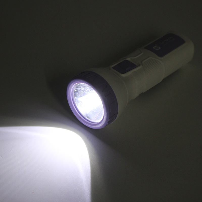 LED svjetiljka od ABS plastike, USB punjenje, 500mAh baterija, domet do 100 m, za planinarenje, kampiranje, nužne situacije i patrolu