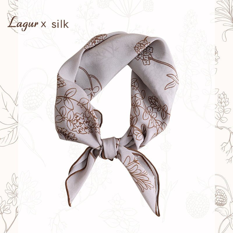 Квадратен копринен шал, 100% коприна, водно боядисан, произход Ханджоу, пролет 2025