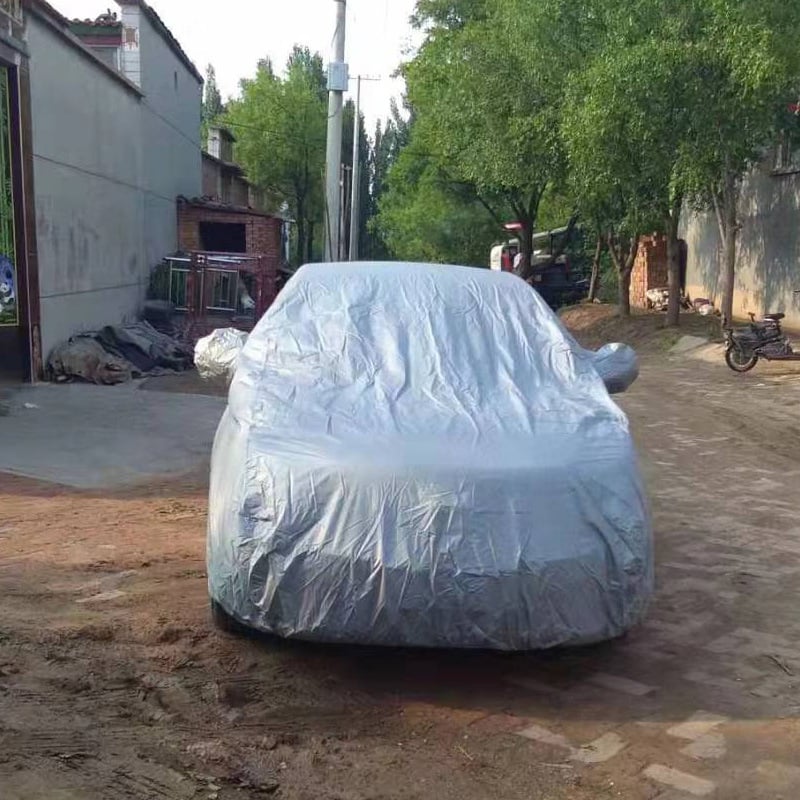 Pokrov za auto za sve sezone s zaštitom od prašine, protiv krađe, UV zaštitom i izolacijom topline; vodootporan kišu i snijegu