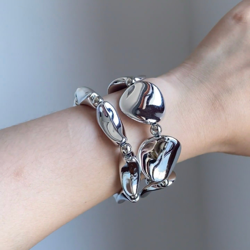 Metalni unisex narukvica s geometrijskim dizajnom u retro-futurističkom stilu, polirana površina, porijeklo Yiwu, ljeto 2025 — Yiming jewelry