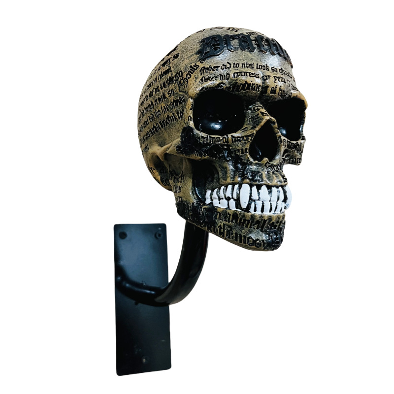 Διακοσμητικό τοίχου από ρητίνη με κρανίο σε μορφή κράνους μοτοσικλέτας, κρεμαστό διακοσμητικό για σπίτι και αυλή (Υλικό: ρητίνη; Μορφή: κράνος μοτοσικλέτας; Κατηγορία: κατασκευές από ρητίνη)