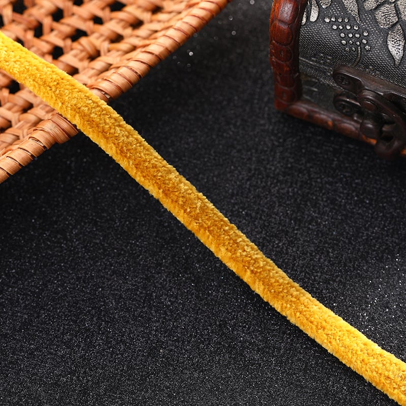 Chenille flokirani trakasti materijal, neelastična užad za kapu, dodaci za kosu i pakiranje darova