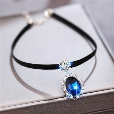 Choker ogrlica s privjeskom od legure i abecednim slovom, običan lanac, geometrijski casual stil za žene