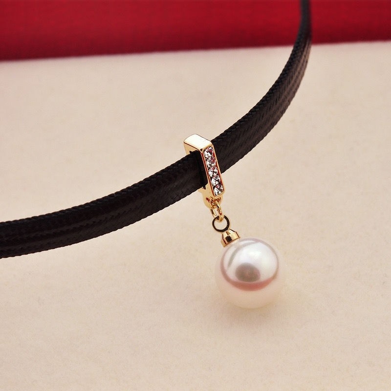 Choker ogrlica s privjeskom od legure i abecednim slovom, običan lanac, geometrijski casual stil za žene