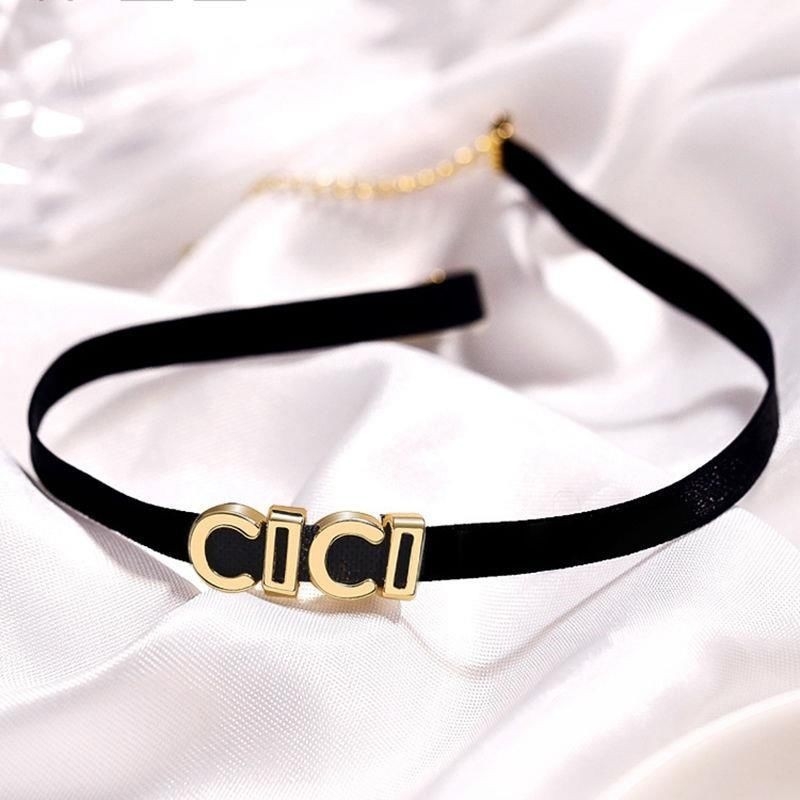 Choker ogrlica s privjeskom od legure i abecednim slovom, običan lanac, geometrijski casual stil za žene