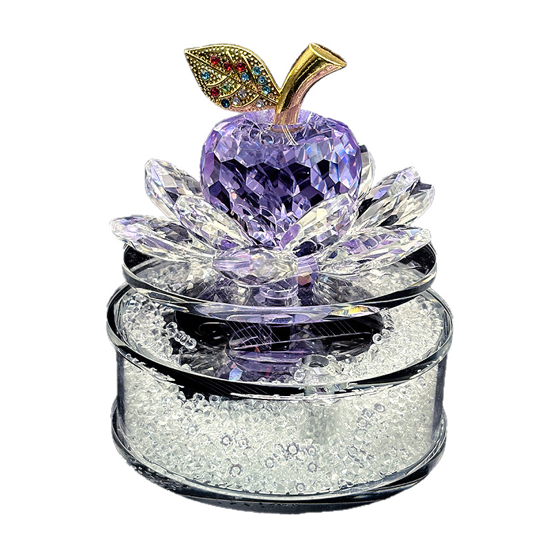 Držač parfema za automobil – kristalni materijal, Che shima; funkcije: dekoriranje, aromatiziranje, uklanjanje mirisa; miris: druge note.