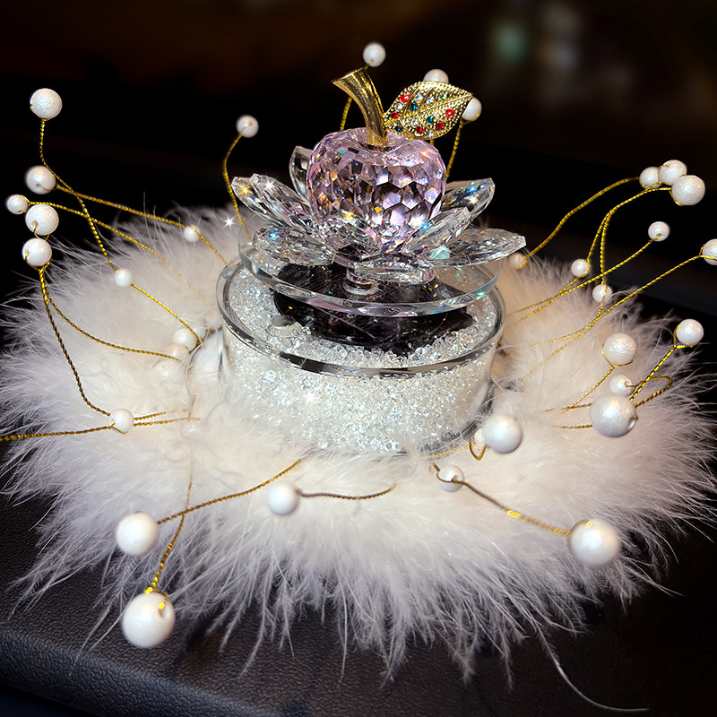 Držač parfema za automobil – kristalni materijal, Che shima; funkcije: dekoriranje, aromatiziranje, uklanjanje mirisa; miris: druge note.