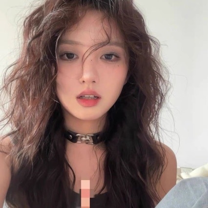 Чокър от кожа в панк стил с пръстеново закопчаване (Тип: Чокър; Материал: кожа; Закопчаване: пръстеново; Стил: панк; За: жени)