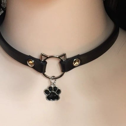 Клавикуларна огърлица с котешка лапка, PU кожа, стил пънк/дарк, висок клас (Материал: сплав; Верига: клавикуларна; Форма: сърце; Висулка: сплав; Тегло: 20 g)