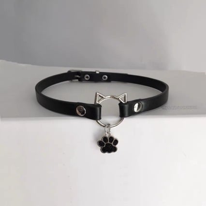 Клавикуларна огърлица с котешка лапка, PU кожа, стил пънк/дарк, висок клас (Материал: сплав; Верига: клавикуларна; Форма: сърце; Висулка: сплав; Тегло: 20 g)