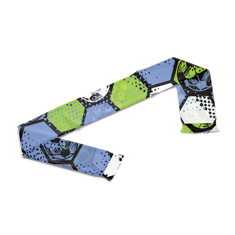Șal personalizat pentru fanii fotbalului cu model de logo; Materiale: țesătură bird's-eye, acrilic, satin; Personalizabil; Tipărire logo disponibilă; Potrivit pentru fotbal și alte sporturi
