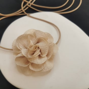 Чокър огърлица - ретро стил, камелия цветя, дантелено колие