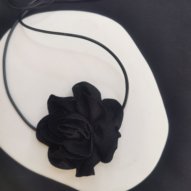 Чокър огърлица - ретро стил, камелия цветя, дантелено колие