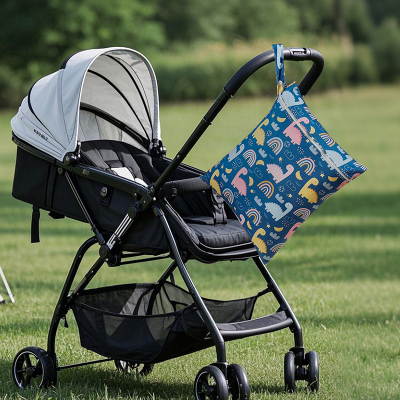 Utazási tárolótáska, kubikus forma, poliészter, vízálló kültéri használatra