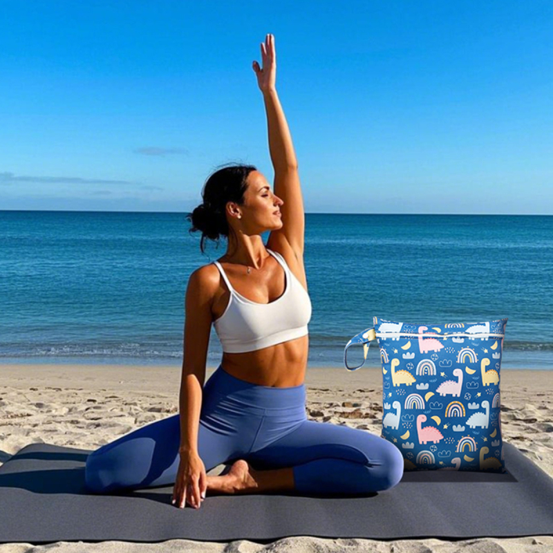 Utazási tárolótáska, kubikus forma, poliészter, vízálló kültéri használatra