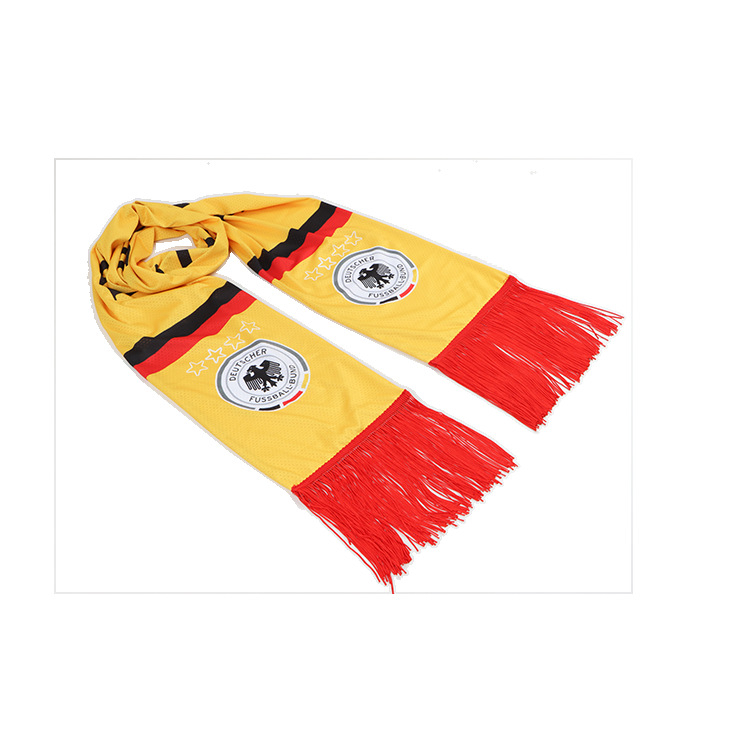Fular de fan pentru fotbal – personalizabil; Material: țesătură Bird's-eye, acrilic și satin; Tipărire logo disponibilă; Potrivit pentru fotbal