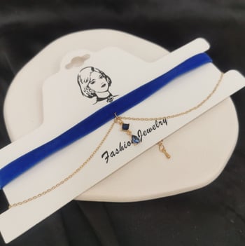 Ръчно изработена кадифена ретро огърлица- яка