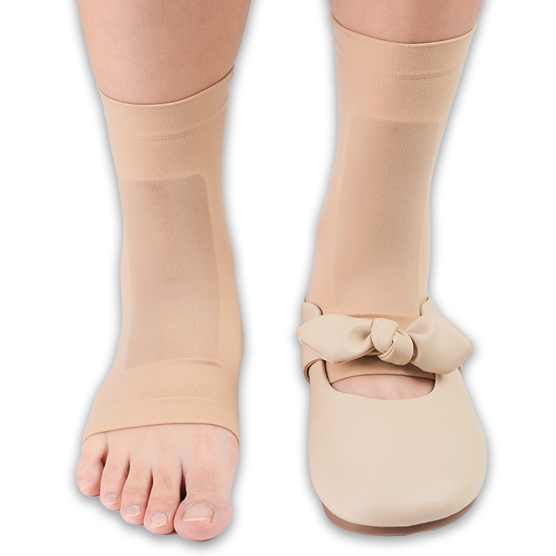 Jégkorcsolya sarokvédő szilikongél párnázással | Modell HXB-050; Anyag: Nylon sebs; Stílus: Pántos lábvédő; Talpbetét: mágneses terápia; Teljes talpbetét