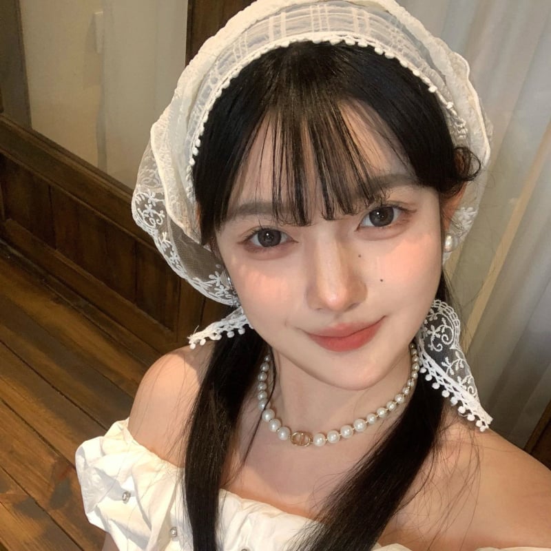 YIWEI STUDIO selyem hajkendő, Ins wind stílusban, kockás mintával és geometriai dizájnnal.