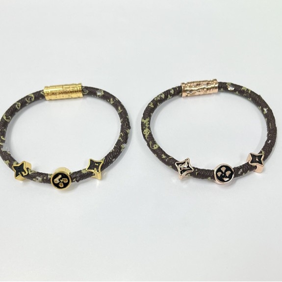 Gravírozott bőrs karkötő kereszt-virág mintával, 18K aranyozott titánacél, egyszerű stílus