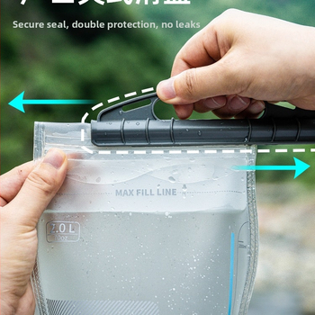 Kültéri víztáska túrázáshoz, 2L kapacitás, vízálló anyag, összecsukható, univerzális stílus