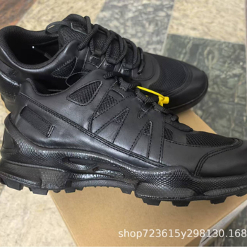 Ανδρικά παπούτσια για υπαίθριες πεζοπορίες – πάνω μέρος από πλέγμα, αντιολισθητική σόλα, με κορδόνια (Άνοιξη 2025)