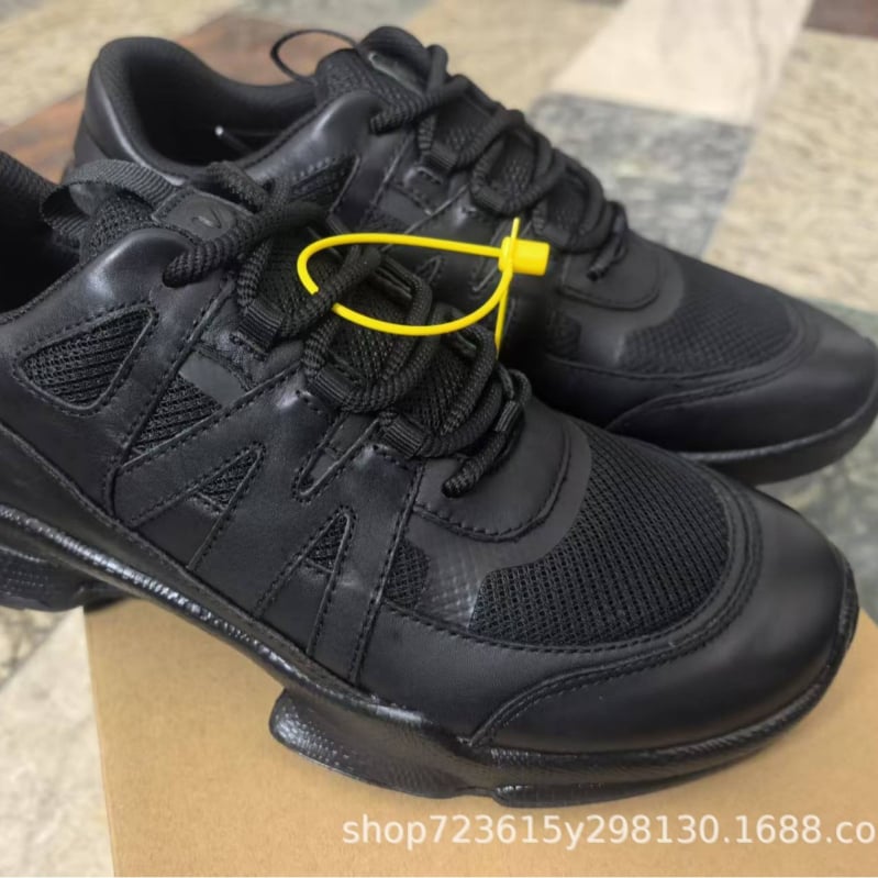 Ανδρικά παπούτσια για υπαίθριες πεζοπορίες – πάνω μέρος από πλέγμα, αντιολισθητική σόλα, με κορδόνια (Άνοιξη 2025)