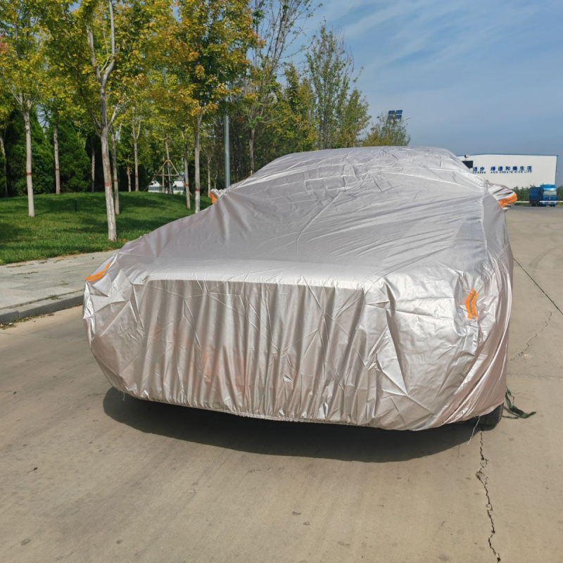 Pokrov automobila za male automobile – potpuno pokrivanje, zaštita od sunca, toplinska izolacija, zaštita od prašine i kiše; Oxford tkanina; prilagodljivo