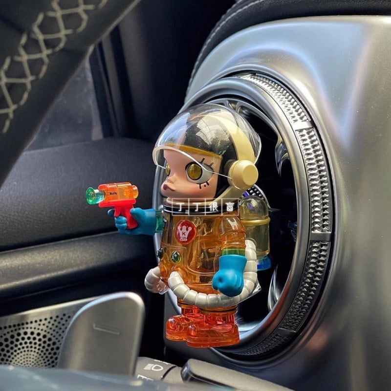 Auto dekorativni ukras za otvor ventilacije - crtani stil Bubble Jasmine astronaut, plastika, bez personalizacije