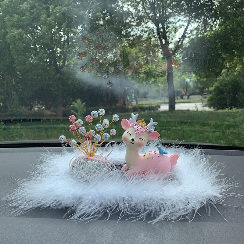 MY smoljena auto jelena ukras za središnju konzolu – dekorativni auto dodatak