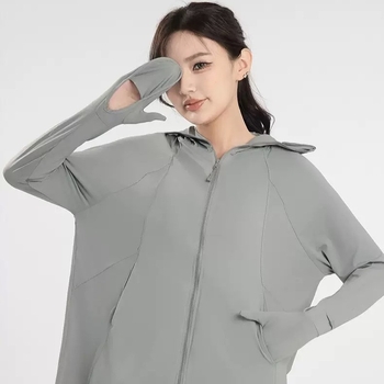 Női napvédő kapucnis kabát — (UPF50+ UV védelem, gyors száradás, légáteresztő, 100% poliészter)